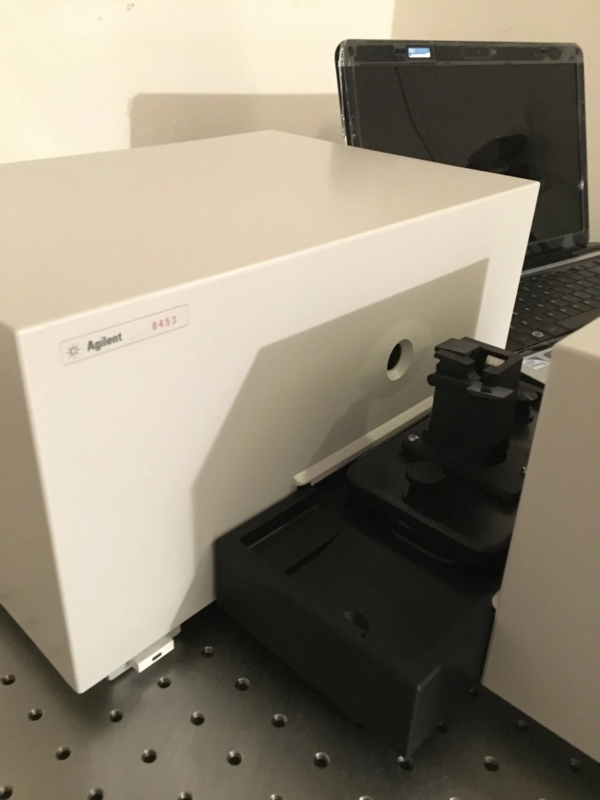 Agilent 8453 UV-visible Spectroscopy System