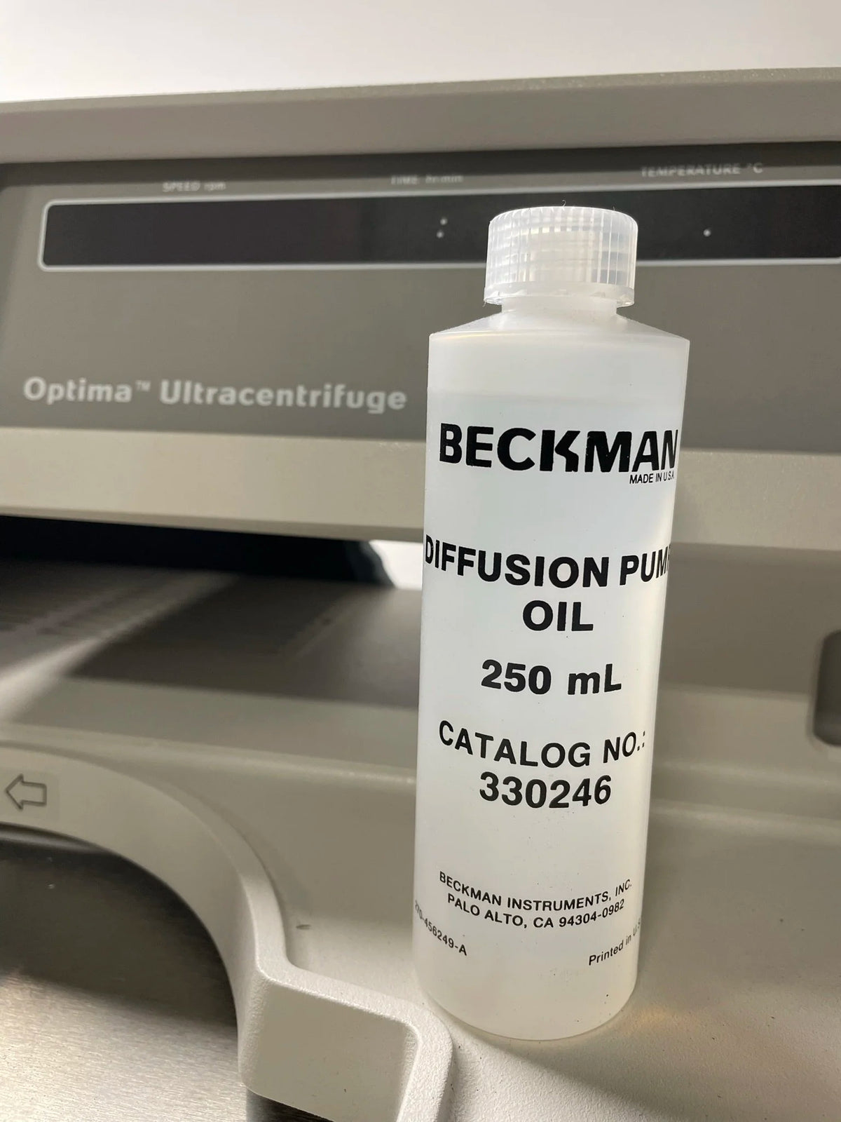 Diffusion Pump Oil, 250 CC (Beckman Part Number 330246)
