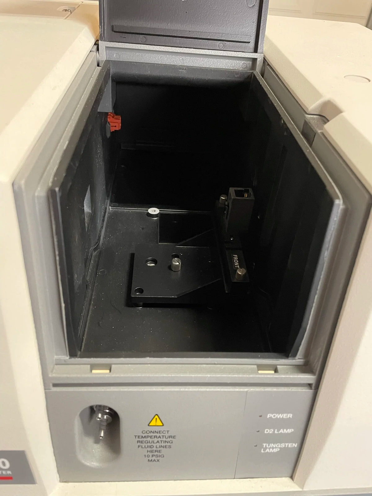 Beckman DU 800 Spectrophotometer (Recertified)
