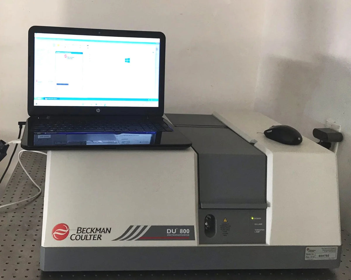 DU 800 spectrophotometer with Windows 10, 64 bit Laptop Computer